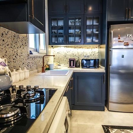 Center Of City In Besiktas 2 Plus 1 With 2 Bathroom And 3 Air Conditioner Istanbul Exterior foto